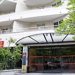 Апарт-отель Adagio La Defense Le Parc Курбевуа