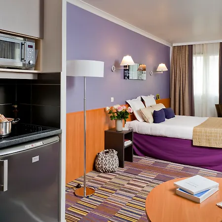 Adagio La Defense Le Parc 4* Courbevoie