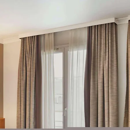 アパートホテル Adagio La Defense Le Parc クルブヴォア