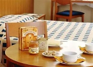 Aparthotel Adagio La Defense Le Parc 4*