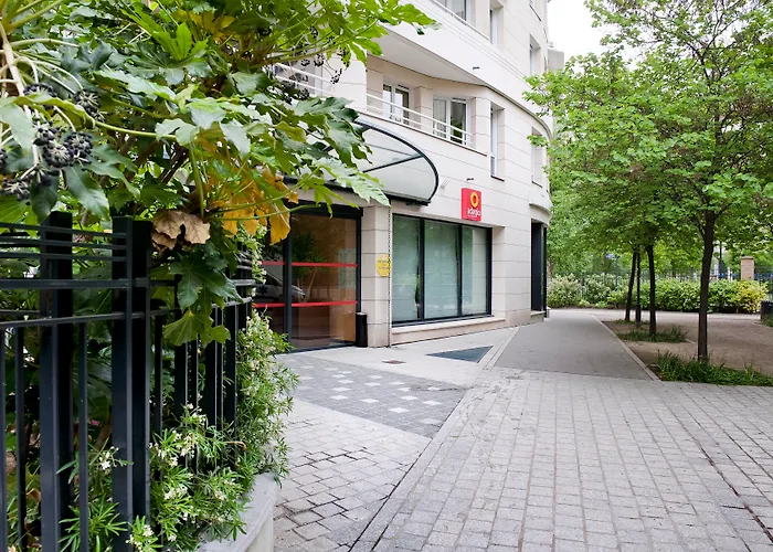 Adagio La Défense Le Parc Apartahotel