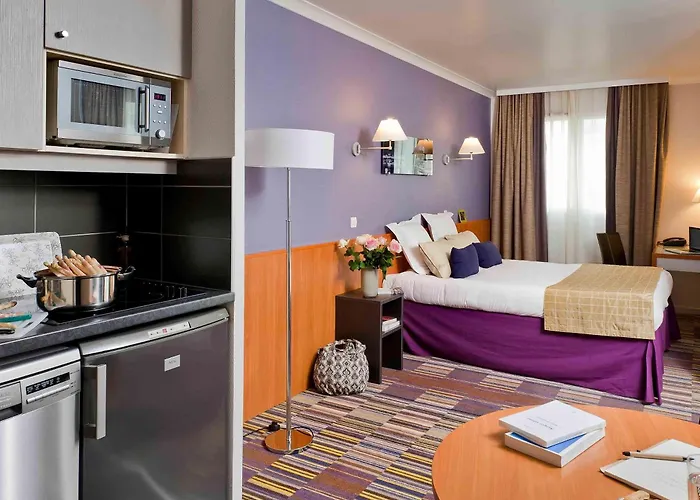 Adagio La Défense Le Parc Apartahotel 3*