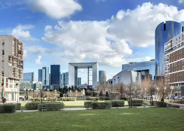 Adagio La Défense Le Parc Courbevoie
